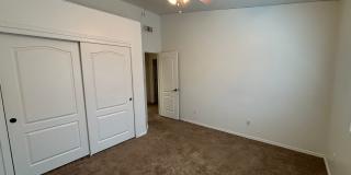 Spectacular 4 Bed/2 Bath House in Rita Ranch! Two Separate Living Areas!! Gallery 17