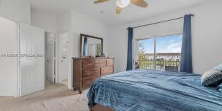 2467 SE 19th St Gallery 19