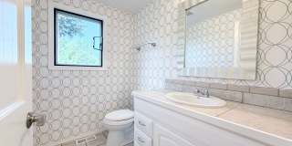 3695 Sqft. Redondo home near Puget Sound! Gallery 21