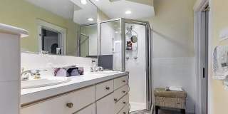 7256 Pershing Avenue - A Gallery 8