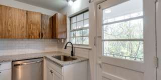 Sunset Rock Apartments Gallery 11