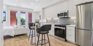 Onyx on Park Gallery 60