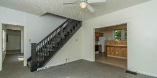 804 E 11th Gallery 45