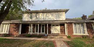 Huge 3-Level Character Home with Bonus Rooms & Rec Room Gallery 1