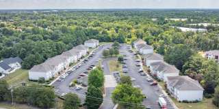 The Landings at Steele Creek Apartments Gallery 3