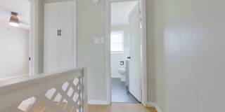 449 Harding St Gallery 11