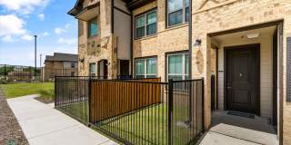 Emerson at Red Oak Gallery 35