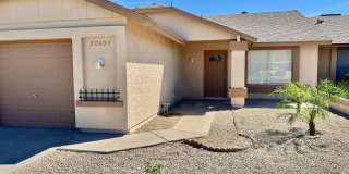 2 Bedroom/2 Bath Home! Has Backyard, One Car Garage, NO HOA! Gallery 3