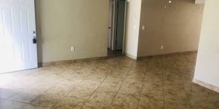 Beautiful 2 bedroom / 2 bath available now! Gallery 4