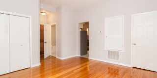 2204 Clybourn Gallery 10