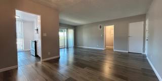 Tarzana Five Apartments Gallery 35