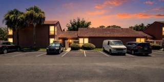 Charming 2BR Condo in Winter Park Gallery 1