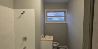 1345 N Fairview Ave Gallery 17