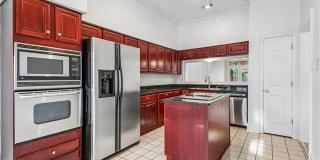 4422 LAKE VISTA Drive Gallery 4