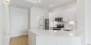 Archstone Fremont Center Gallery 1