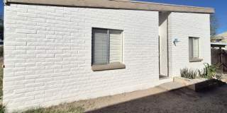 733 East Elm Street Unit B Gallery 1