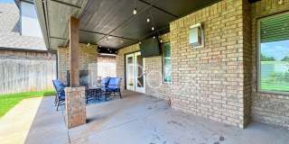 Spacious Craftsman Home on cul-de-sac - Electric Included! Gallery 49