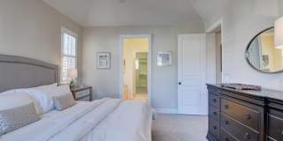 306 E Mallory Circle Gallery 21