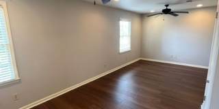 Elegant Colonial Style 2 Bedroom 2 and a half Bathroom Townhome in Little Rock Gallery 35