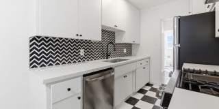 Newly Remodeled 1-Bedroom Upper Unit in Alamitos Beach Gallery 1