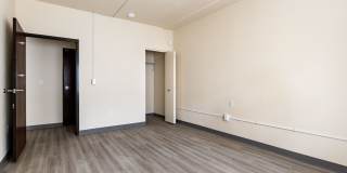 Woodland Flats Gallery 92