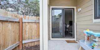 Spacious 3 Bedroom Townhouse-Style Condo Near Buckley SFB Gallery 13