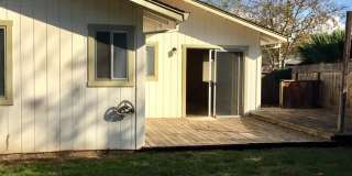 Rare find home with 2-Car Garage, Fenced Yard, with Convenient Location! Gallery 9