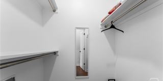1403 E Anderson Street Gallery 18