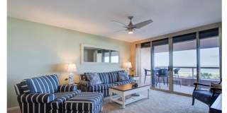 Available on May 3rd! Beachfront Condo with Stunning Views & Resort Amenities Gallery 5