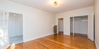 226 Athol Avenue Gallery 13