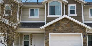 Move In This Fall & Get October Rent Free | 3 Bed • 2.5 Bath Townhome in West Haven Gallery 1