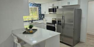 FOR RENT!!! SIMPLY STUNNING AND SPACIUS 3 BED 2 BATH SINGLE FAMILY HOME.. Gallery 16