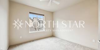 Vaulted Ceilings, Modern Finishes & Easy Living Gallery 30
