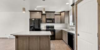 Pet-Friendly 3 Bed, 1.5 Bath Apartment with Washer/Dryer + Parking Gallery 25