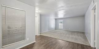 Premier Gardens Apt. Gallery 44