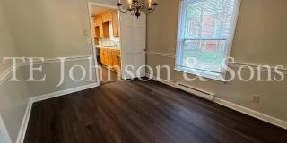 Spacious One Level Home with Den, Granite Kitchen Island, and 2 Car Carport Gallery 11