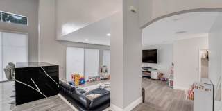 Spacious 3-Bedroom with 3 Full Baths in Royal Palm Beach! Gallery 24