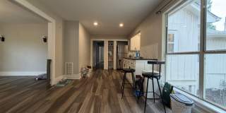 306 Ashland Street Gallery 7