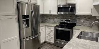 Stunning 2-bedroom, 2-bathroom home located in Huntington Beach Gated Community Gallery 1