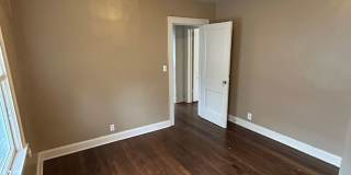 5405/5407 Harrison St. Gallery 7