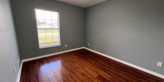 Charming 3-bedroom, 2-bath single-family home with a garage. Gallery 15