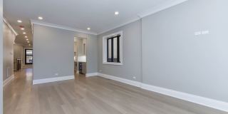 2135 N Lakewood Avenue Gallery 4