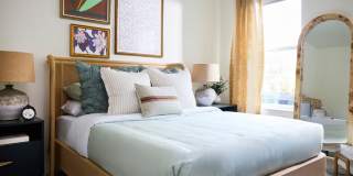 Broad & Washington Gallery 12