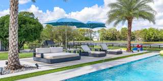 11173 Manatee Gallery 8