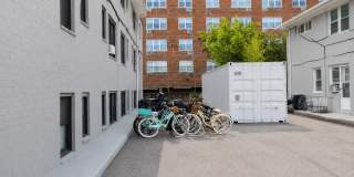470 E Broadway Gallery 15