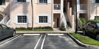 2733 NE 3rd Ct Gallery 1