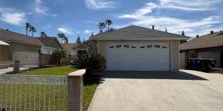 14053 Bluewood Gallery 1