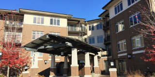 Spacious 2 Br/2Ba Condo w/1500 sq ft in Heart of St Louis Park! 2 Heated parking spots included! Spacious 2 Br/2Ba Condo w/1500 sq ft in Heart of St Louis Park! 2 Heated parking spots included! Gallery 1