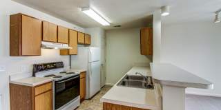 Riverbend Apartment Homes Gallery 11