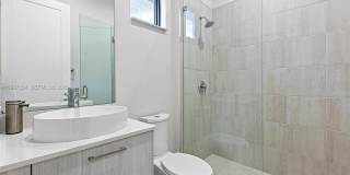 8225 NW 43rd St Gallery 22